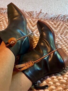 We the Free Wesley Ankle Boots by Free People - size 6. Excellent Condition